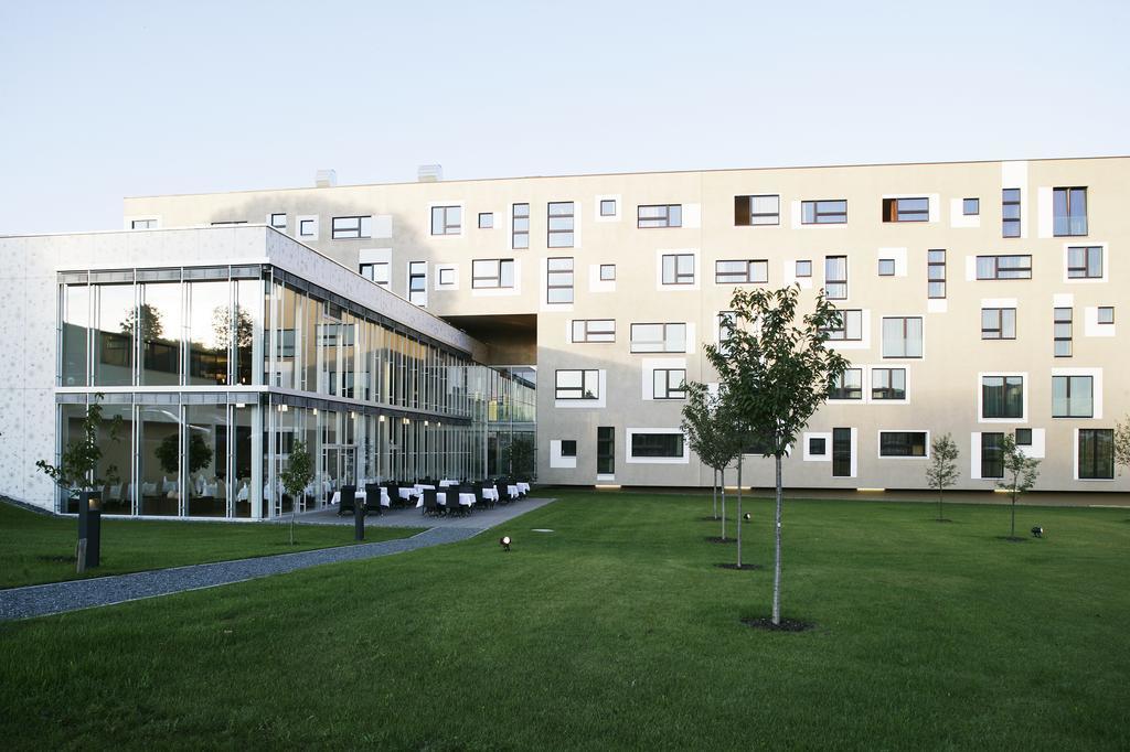 Hotel Die Zeit Sankt Veit an der Glan Exterior foto