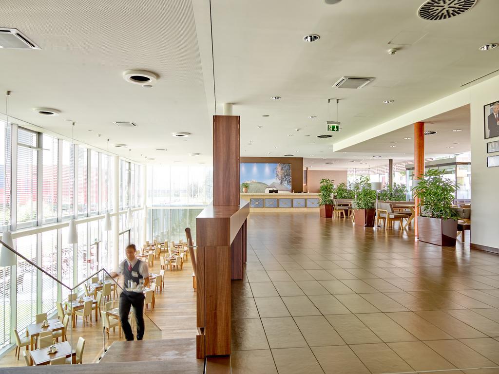 Hotel Die Zeit Sankt Veit an der Glan Exterior foto
